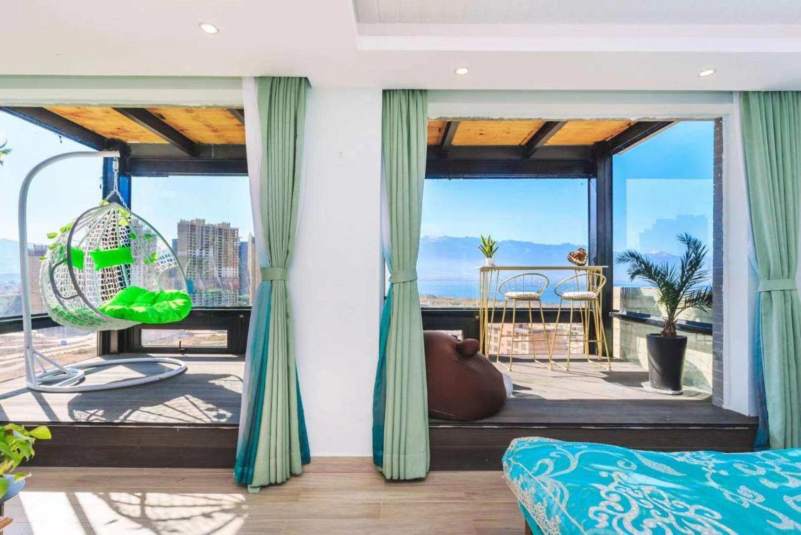 Dali Listening Sea View Villa大理听城海景别墅 Exterior foto