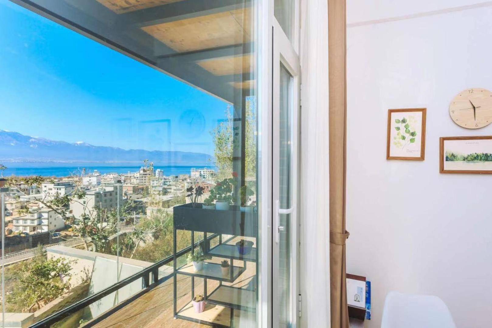 Dali Listening Sea View Villa大理听城海景别墅 Exterior foto