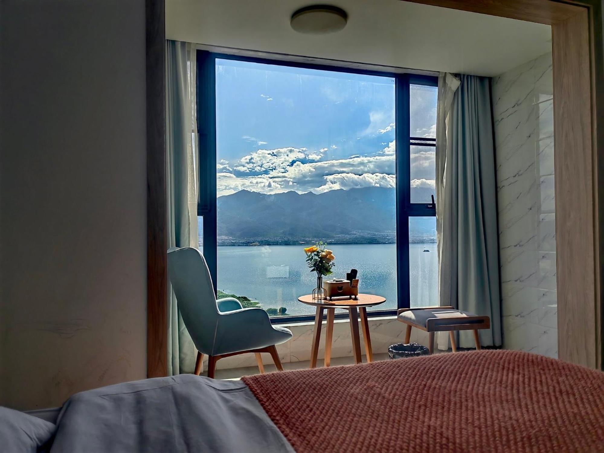 Dali Listening Sea View Villa大理听城海景别墅 Exterior foto