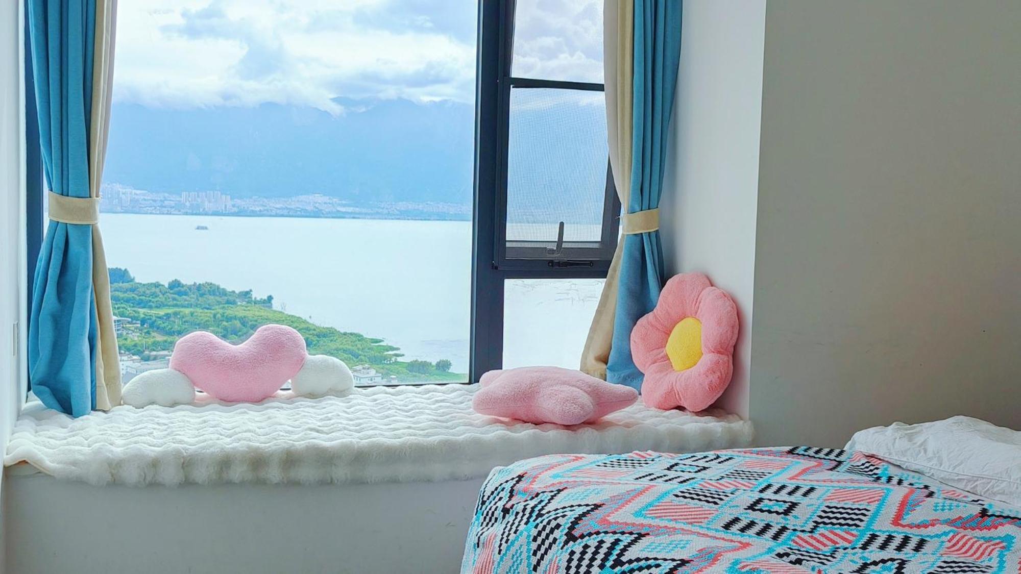 Dali Listening Sea View Villa大理听城海景别墅 Exterior foto