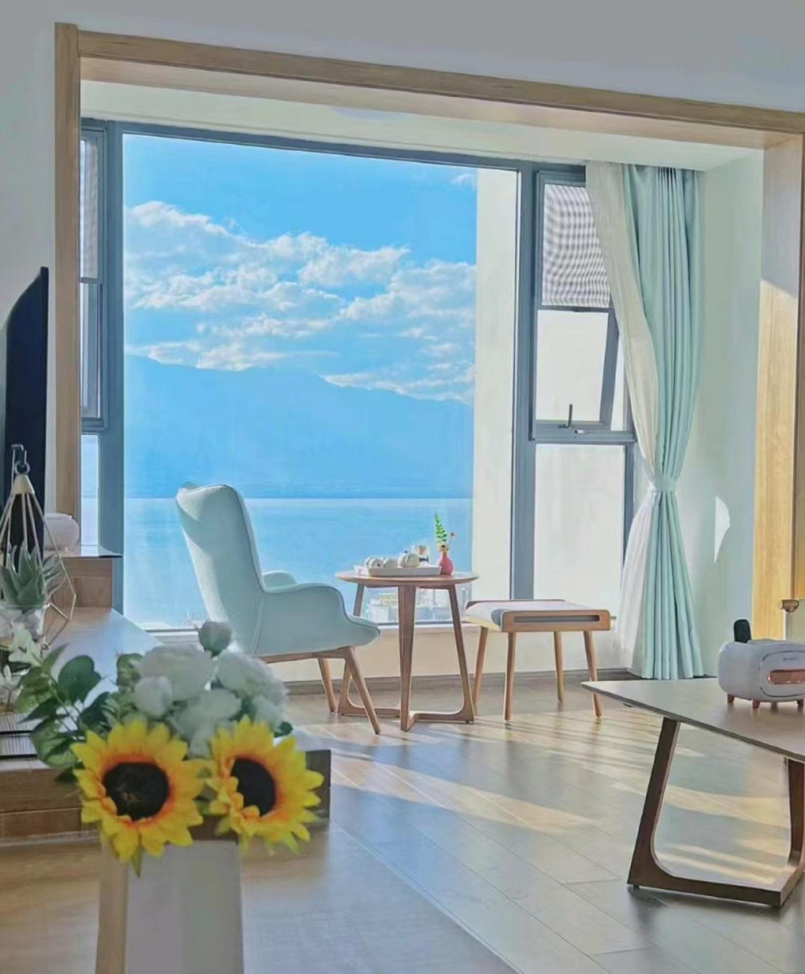 Dali Listening Sea View Villa大理听城海景别墅 Exterior foto